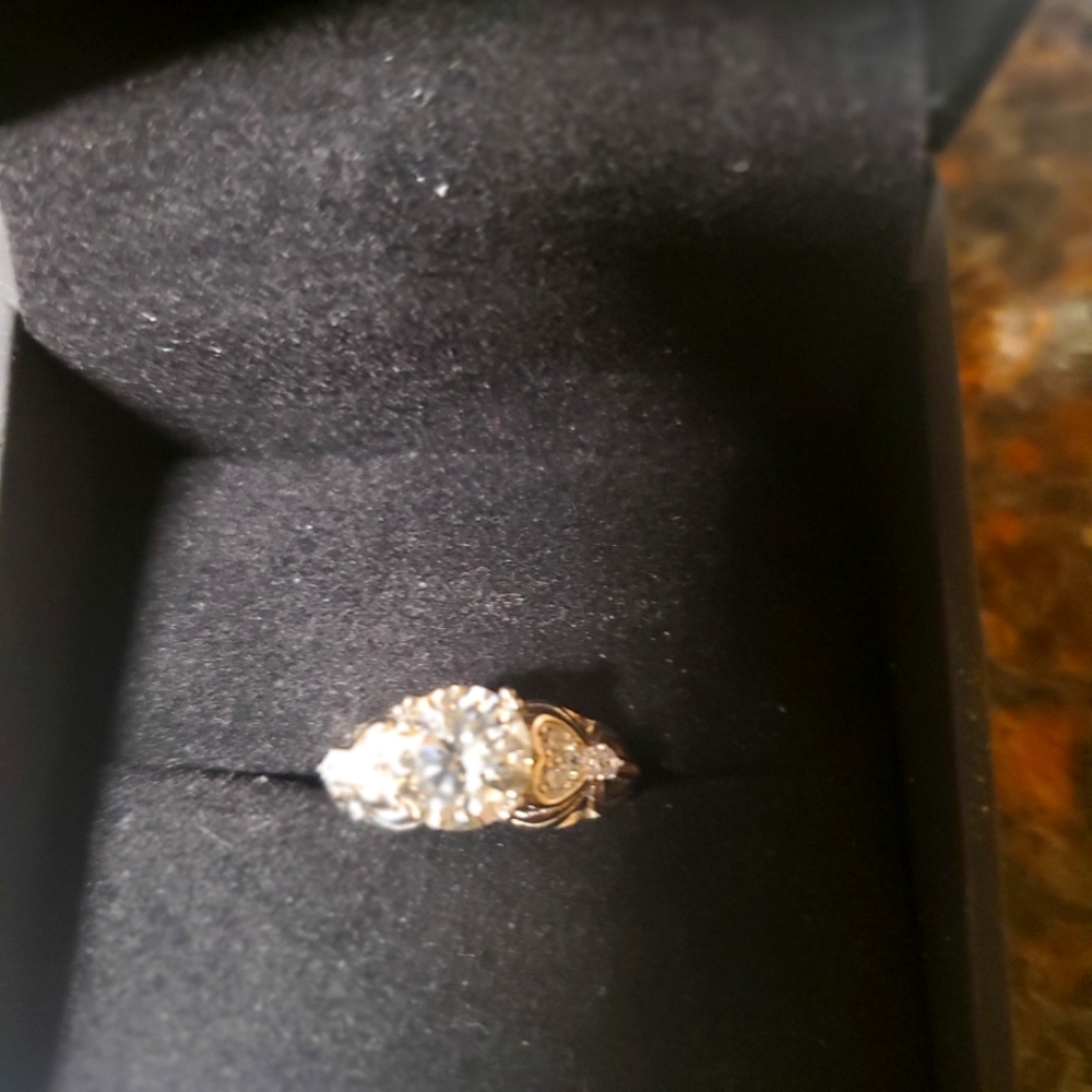 1 1/2 carat Lab Created White Sapphire Ring From Zales Size 6